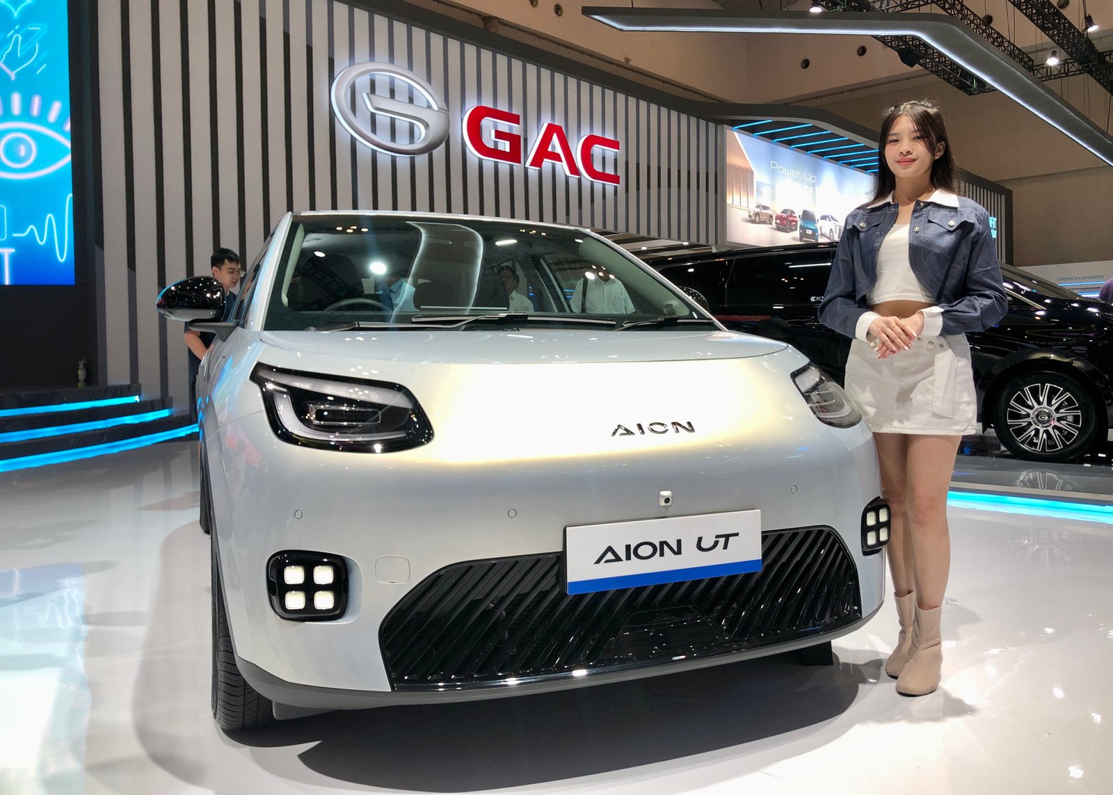 Aion UT: Inovasi Kendaraan Listrik yang Tawarkan Efisiensi Biaya Tanpa Mengorbankan Performa