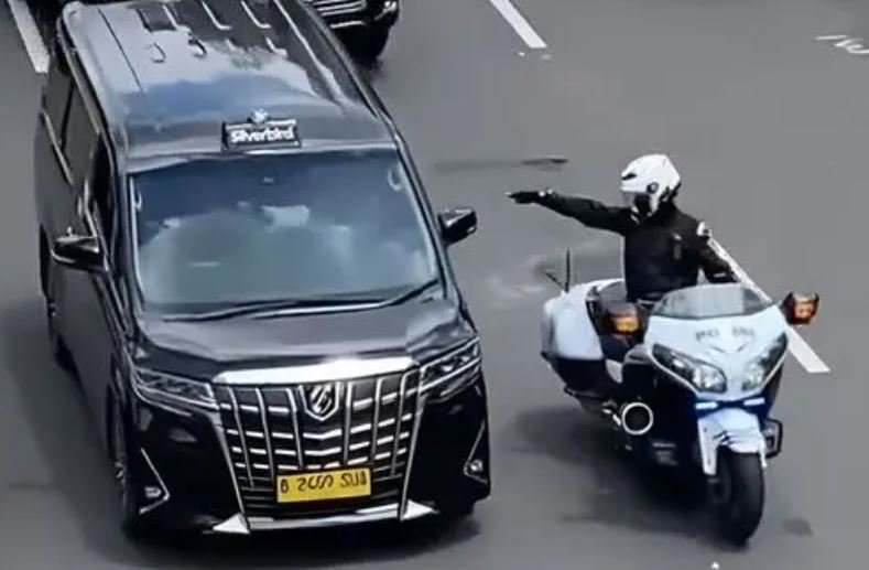 DPR Desak Polri Hentikan Patwal Figur yang Tak Layak