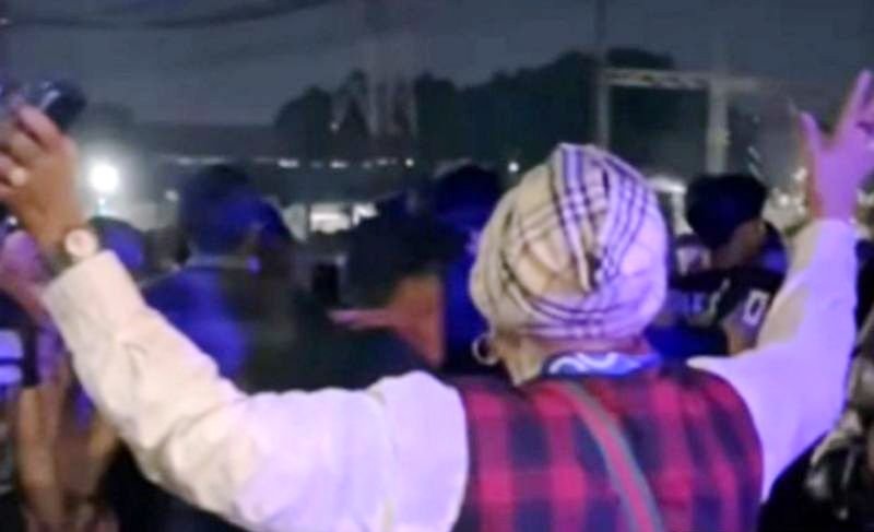 38 Orang Terluka di Ricuh Demo DPRD Kaltim, Jeritan Ibu Sulastri Viral