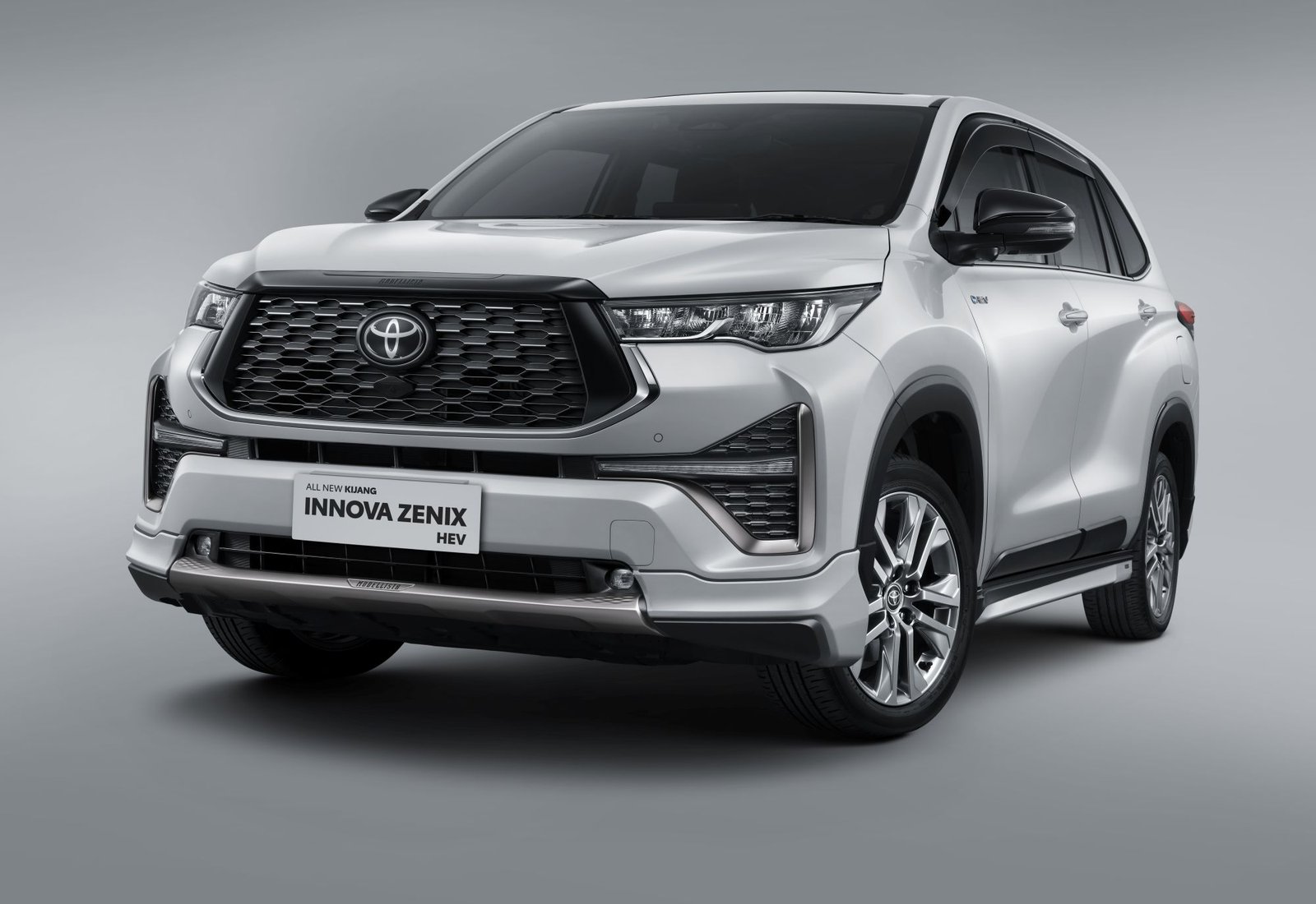 New Kijang Innova Zenix Diluncurkan: Makin Nyaman, Aman, dan Terkoneksi