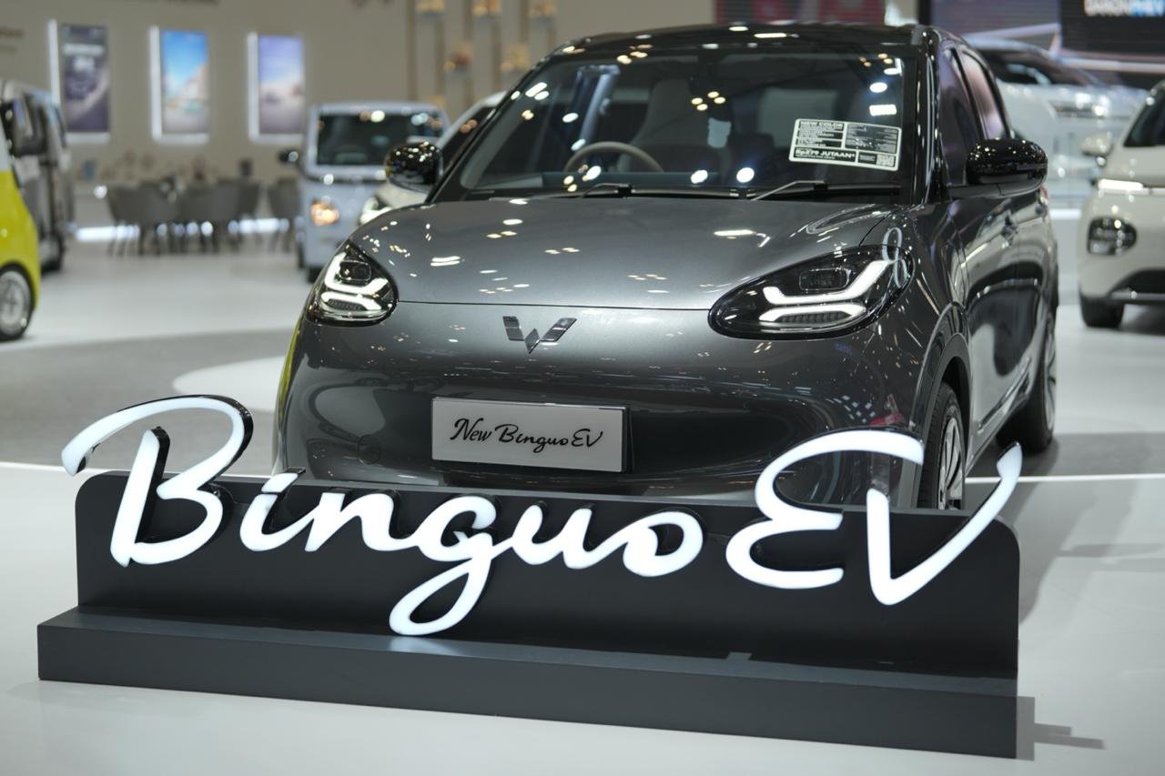 Wuling New BinguoEV Raih Gelar Iconic Small Hatchback EV of the Year di MECA